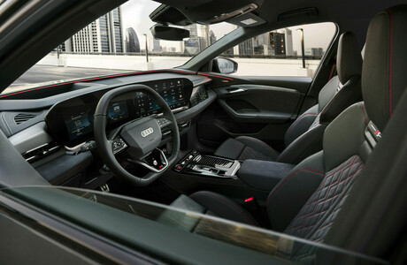 Audi-Q6-e-tron-2024-4