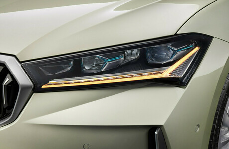 Skoda-Superb-Porsche-Inter-Auto-Slovenija--2