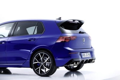 VW-GOLF-8-R-2020-2021_8