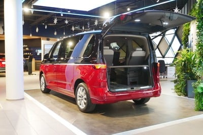 VW-MULTIVAN-2022_36