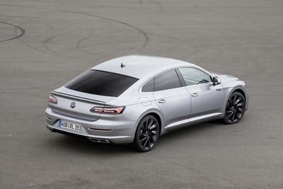 VW-VOLKSWAGEN-ARTEON-R-SHOOTING-BRAKE-CENA-CENIK-2020-2021_2_1