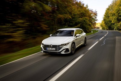 VW-VOLKSWAGEN-ARTEON-R-SHOOTING-BRAKE-CENA-CENIK-2020-2021_6_1