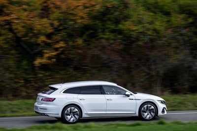 VW-VOLKSWAGEN-ARTEON-R-SHOOTING-BRAKE-CENA-CENIK-2020-2021_8_1