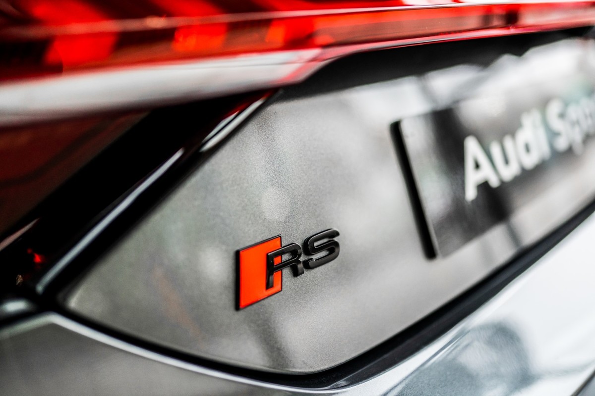 Novi Audi e-tron RS GT
