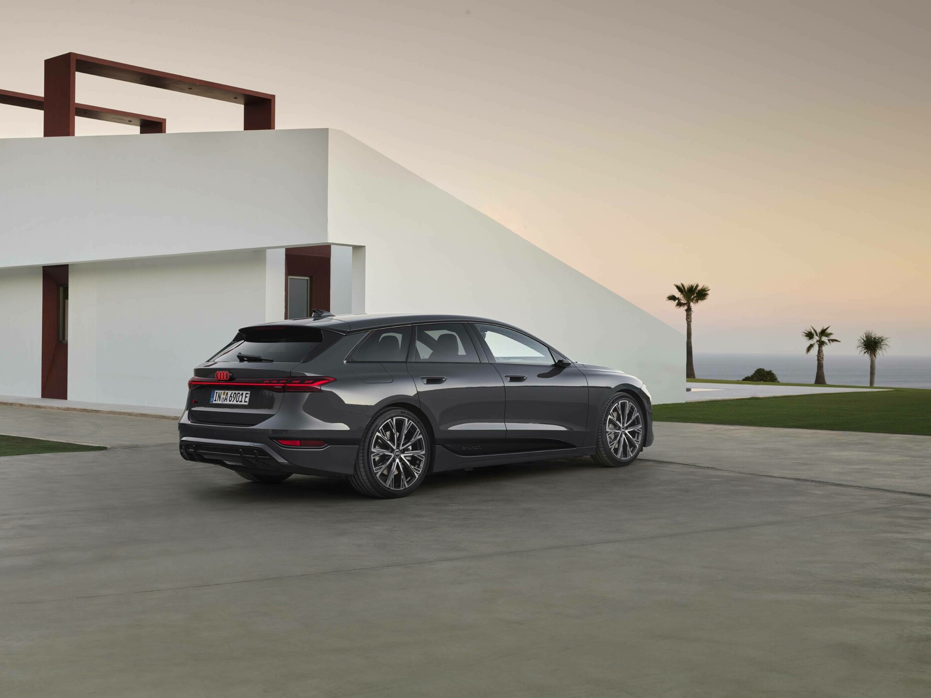 Novi Audi A6 e-tron performance
