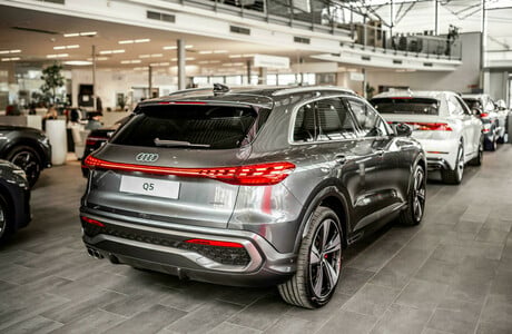 novi-audi-q5-2025-porsche-inter-auto-cena-cenik-tfsi-tdi-quattro-ponudba-slovenija-_1