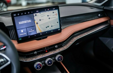 novi-skoda-superb-combi-2024-porsche-inter-auto-24