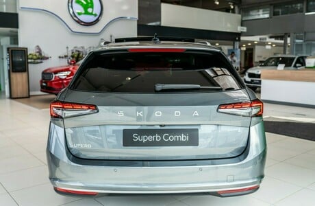 novi-skoda-superb-combi-2024-porsche-inter-auto-9_1