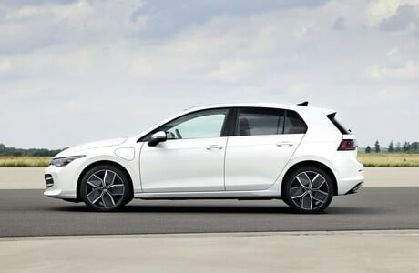 novi-volkswagen-golf-8-5-2024-3
