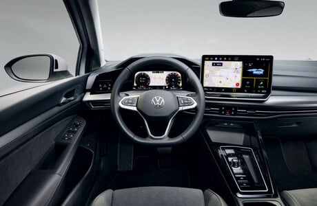 novi-volkswagen-golf-8-5-2024-8