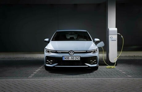 novi-vw-golf-8-gte-2024-10_1