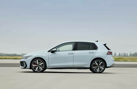 novi-vw-golf-8-gte-2024-3_1