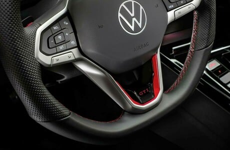 novi-vw-golf-8-gti-2024-6
