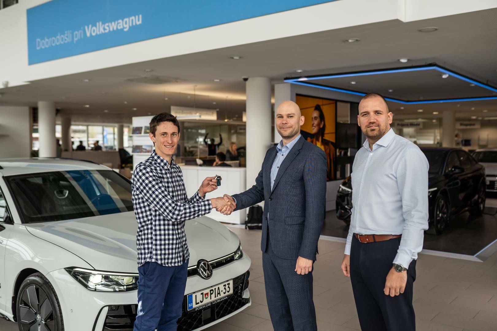 Peter Prevc in novi VW Passat Variant R-Line