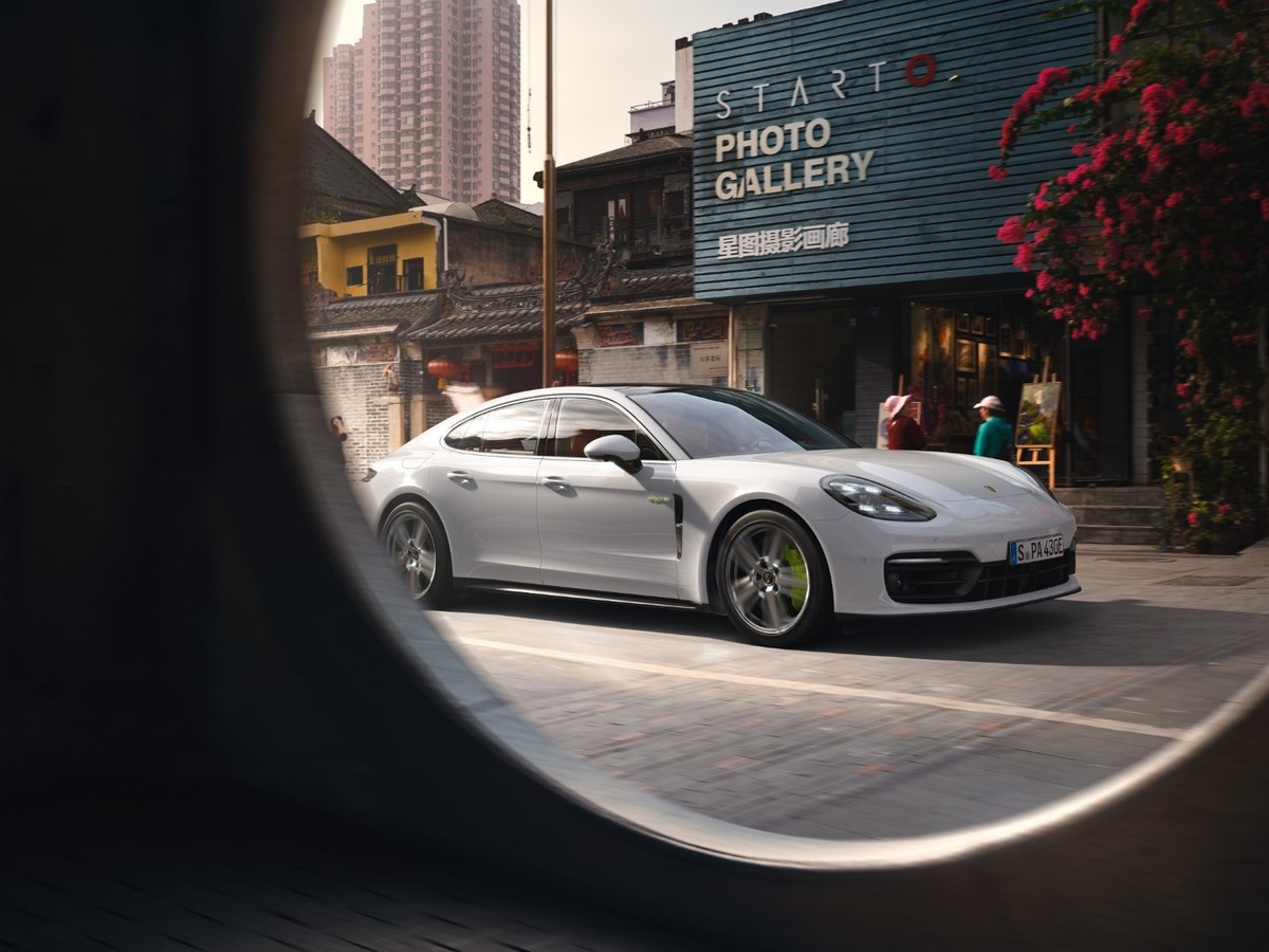 Nova Porsche Panamera 2021