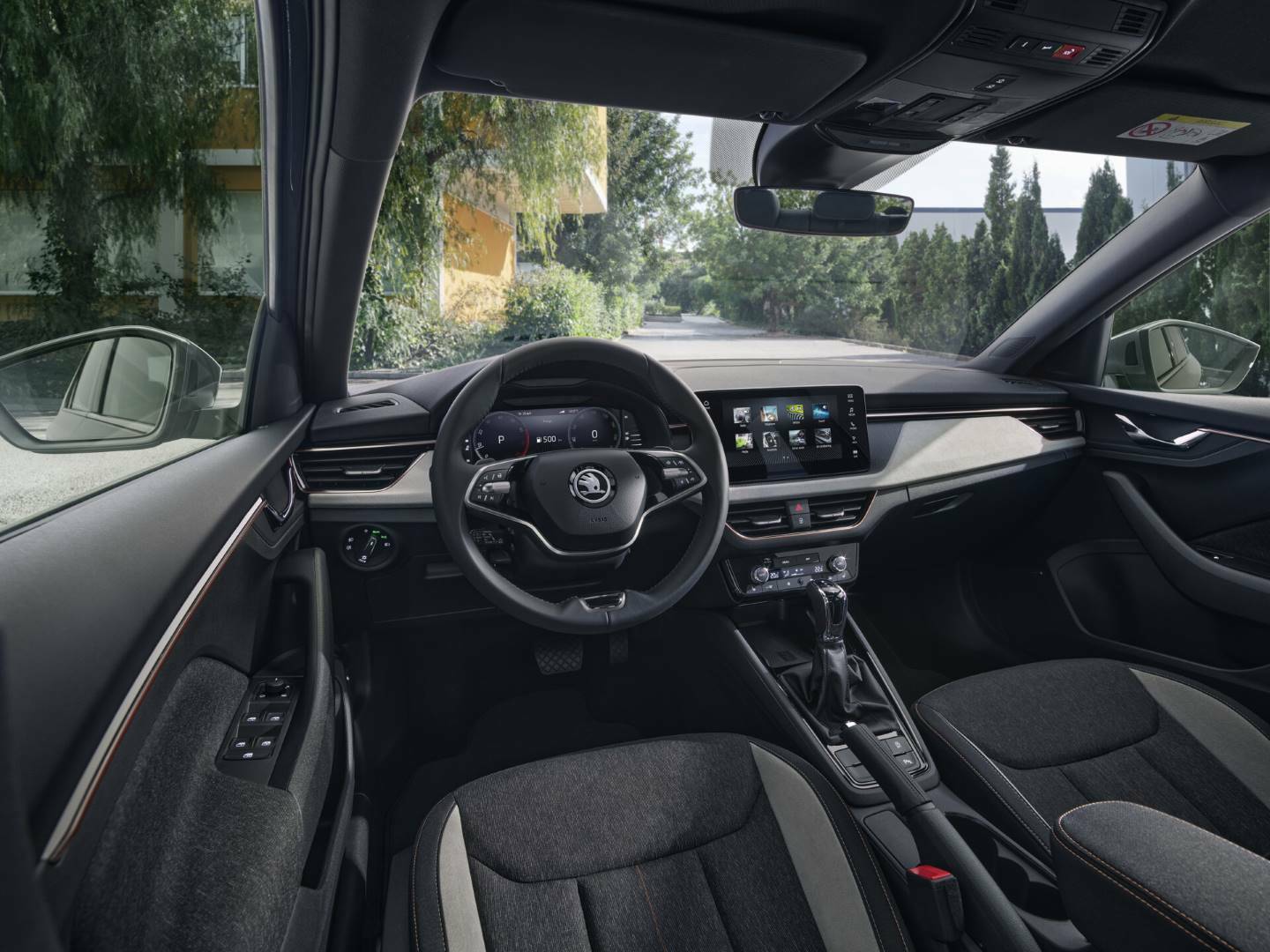 Novi Škoda Kamiq in Scala 2023 - notranjost