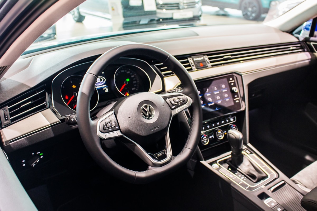 Volkswagen Passat - notranjost 