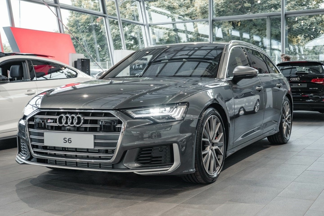 Audi S6 Avant 2019 že pri Porsche Inter Auto!